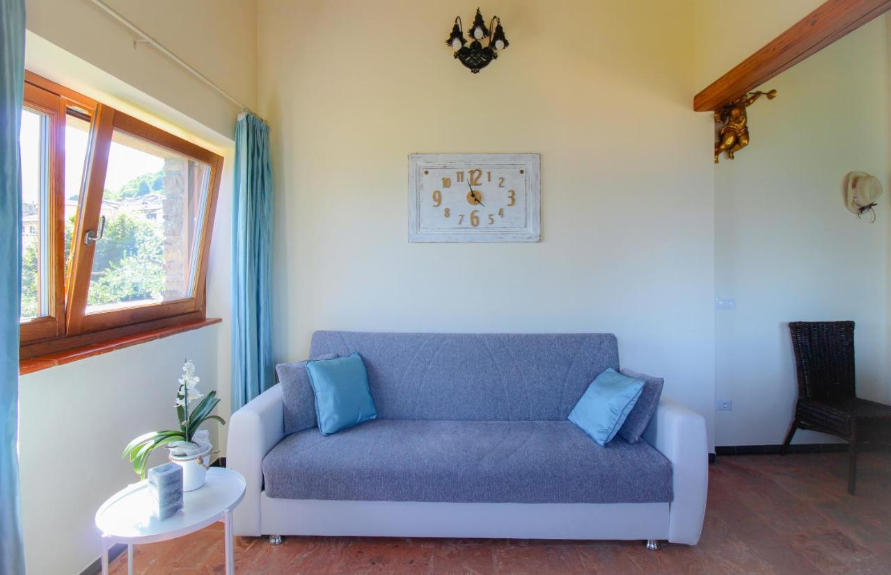 Apartamento Residenza Castellum Stazzona Exterior foto